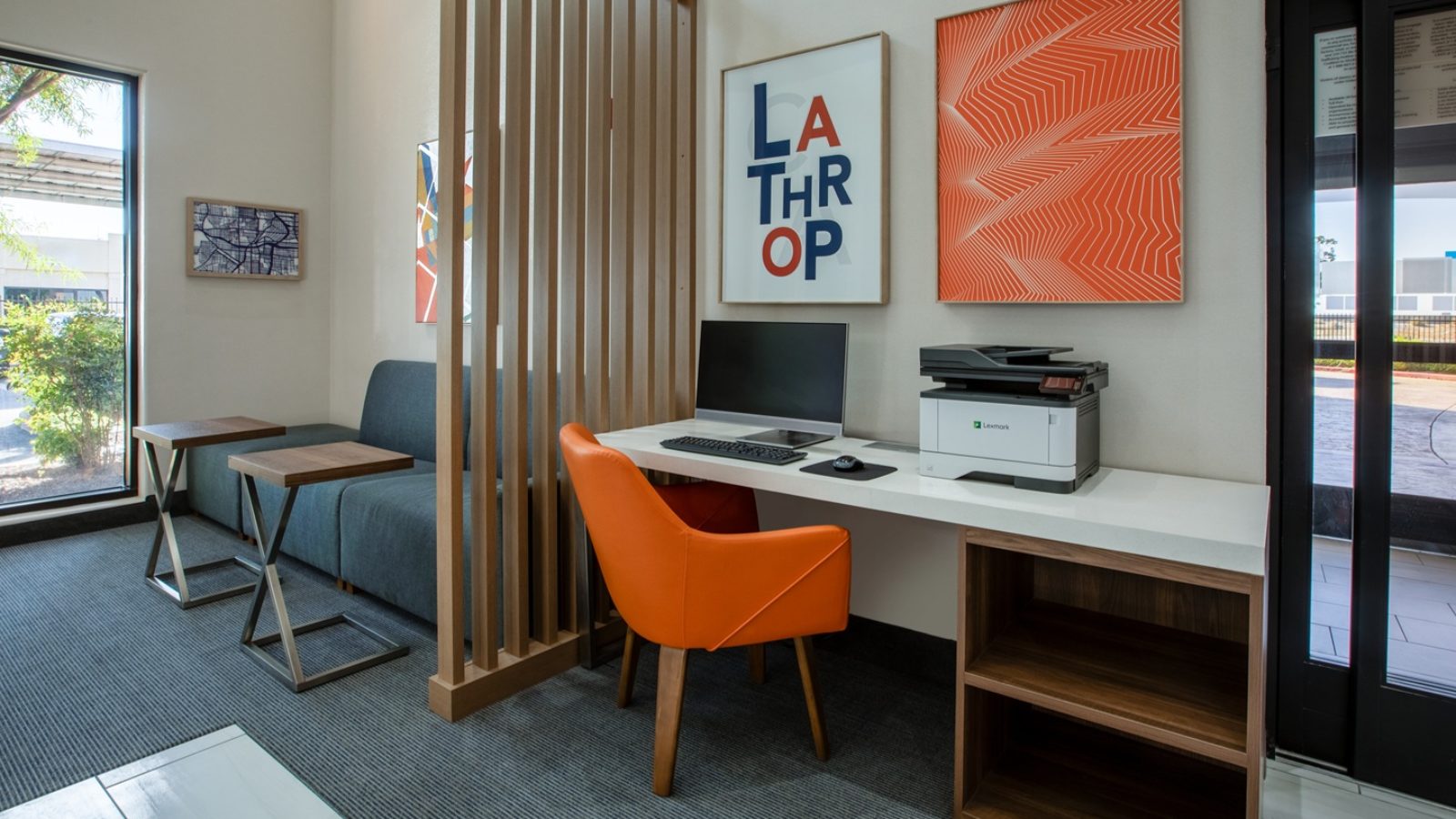 Lathrop Holiday Inn Express business center