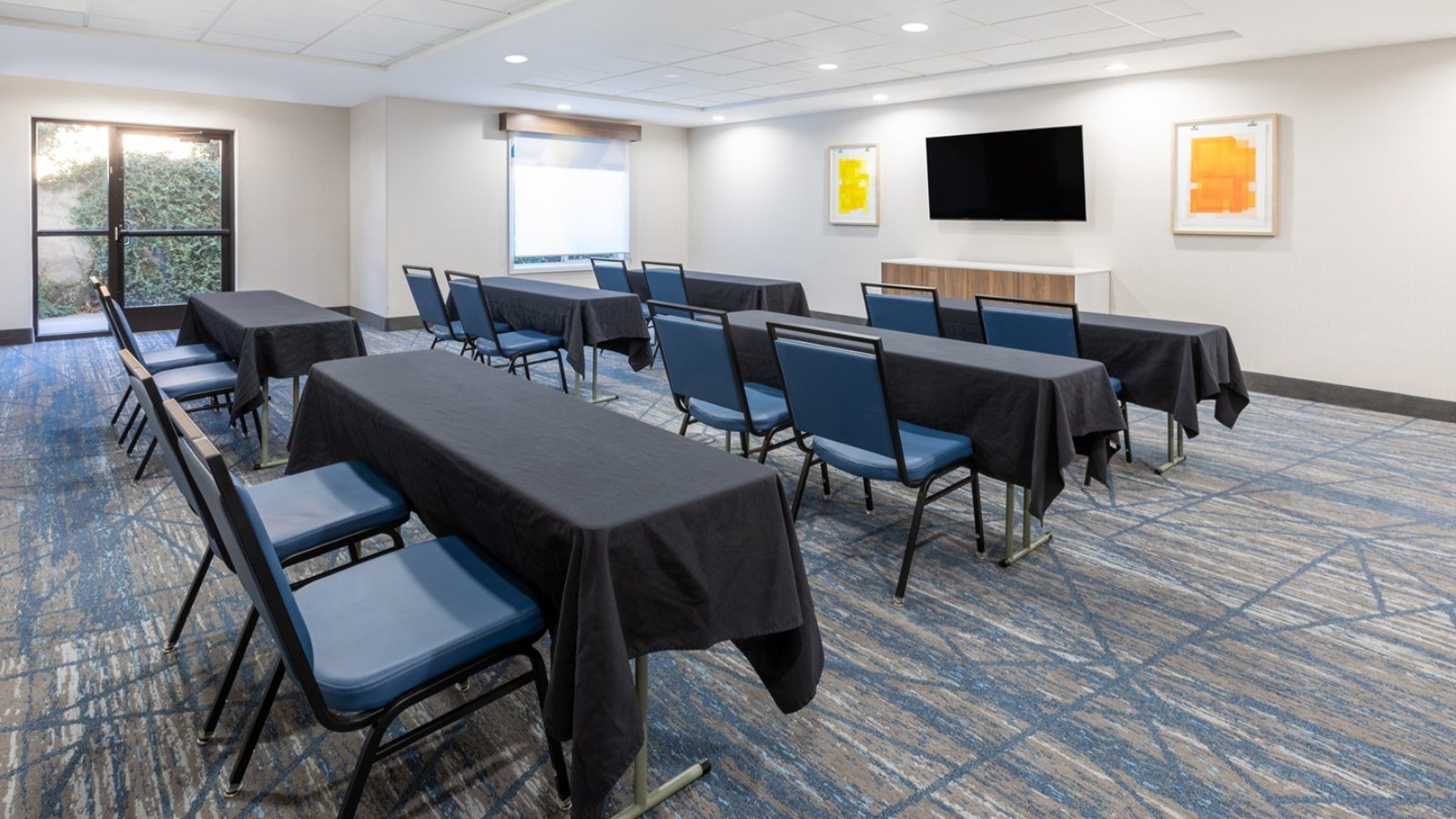 Lathrop CA Holiday Inn Express meeting room
